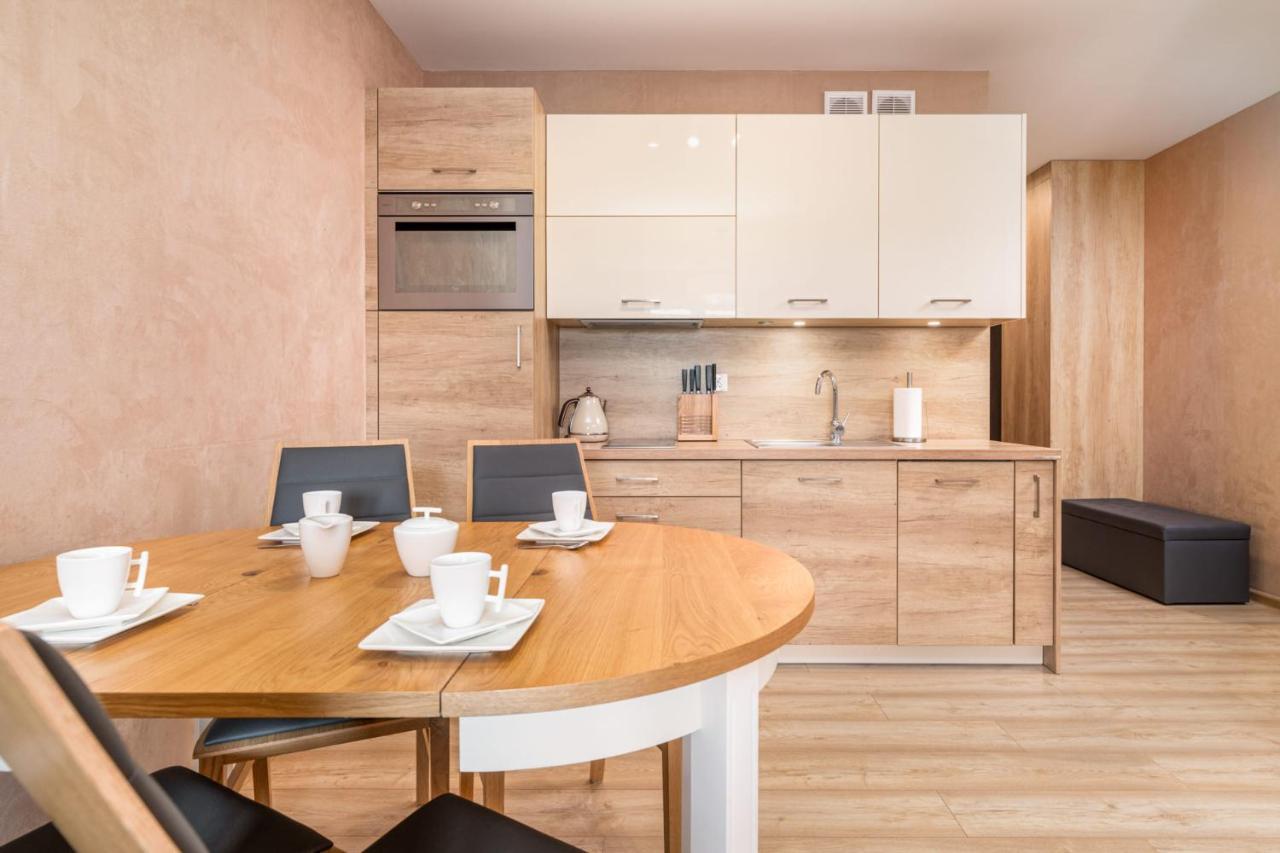 Jantar Apartamenty - Holiday Polanki Park Spa كولوبرزيغ المظهر الخارجي الصورة